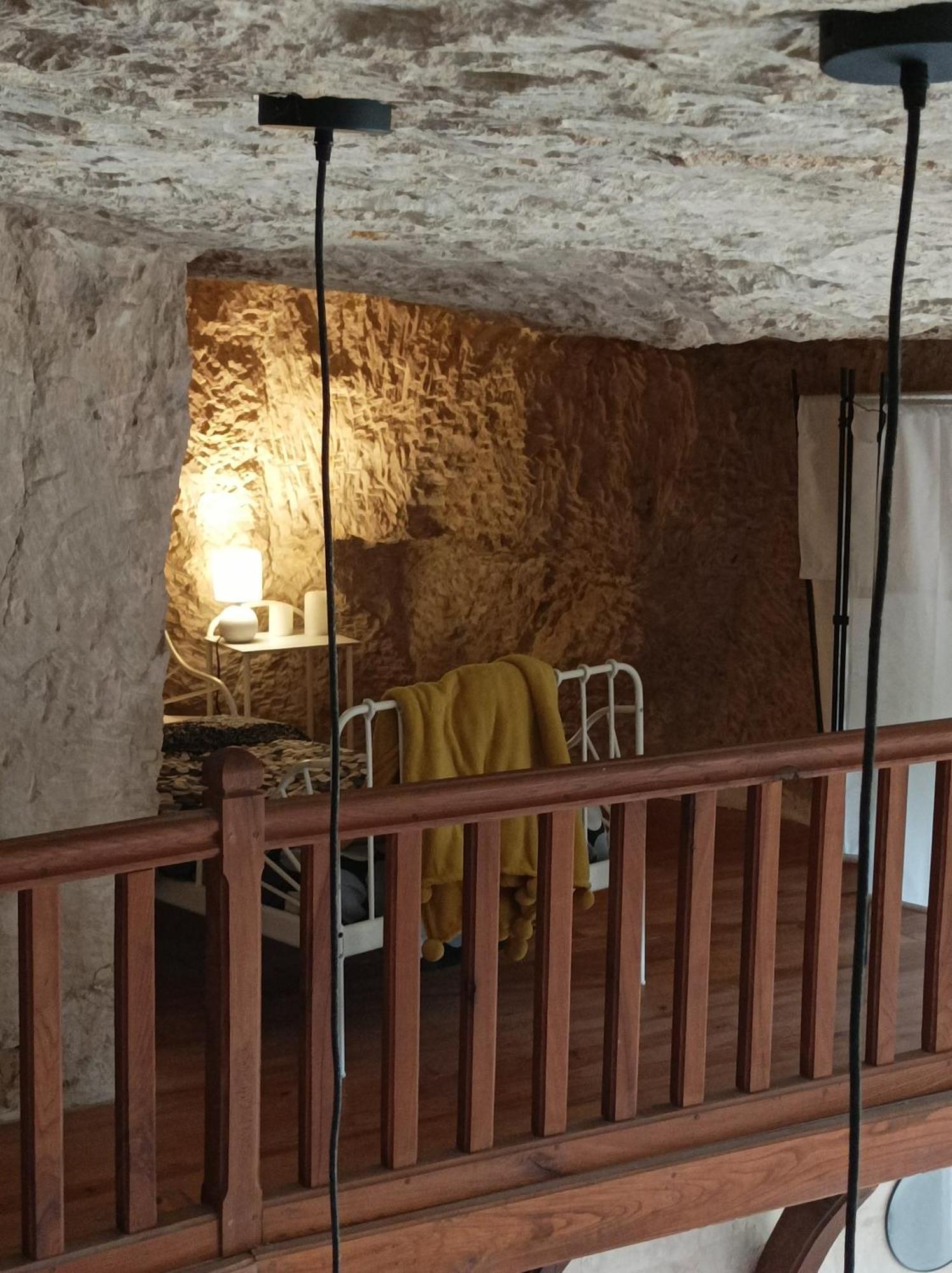 Gite Des Perreyeurs - Maison Troglodyte Avec Vue Sur Loire Montsoreau Kültér fotó